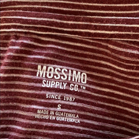 Mossimo top - Picture 3 of 3